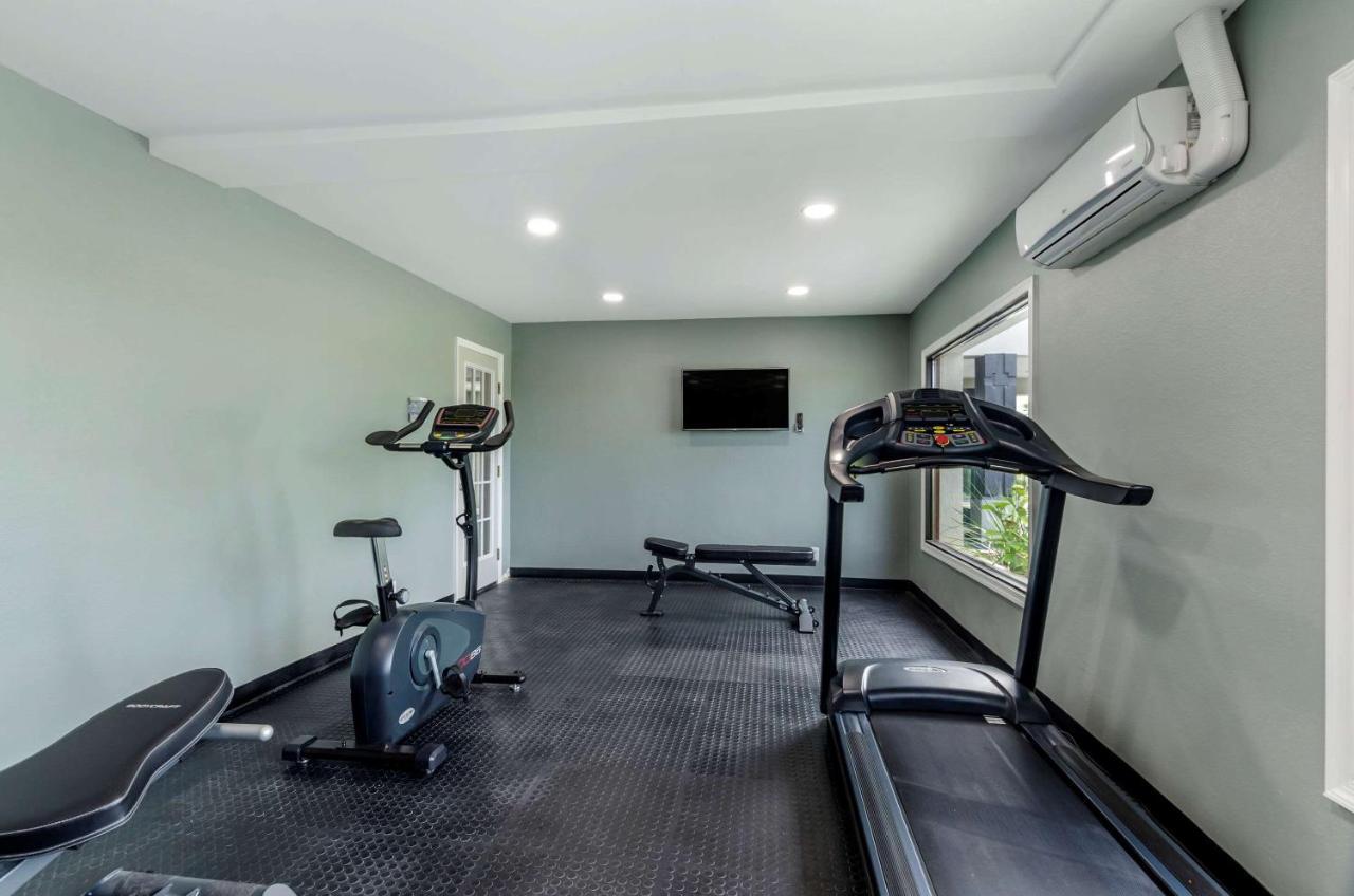 Quality Inn Verona - Staunton North Экстерьер фото