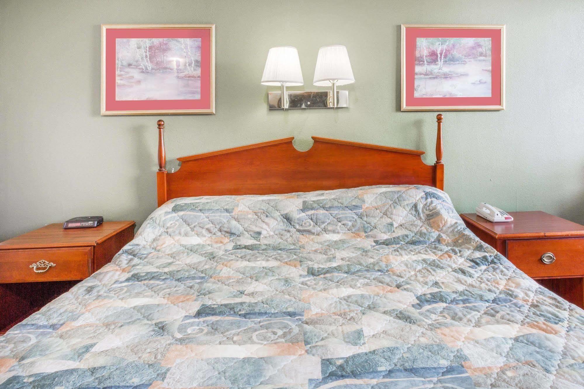 Quality Inn Verona - Staunton North Экстерьер фото